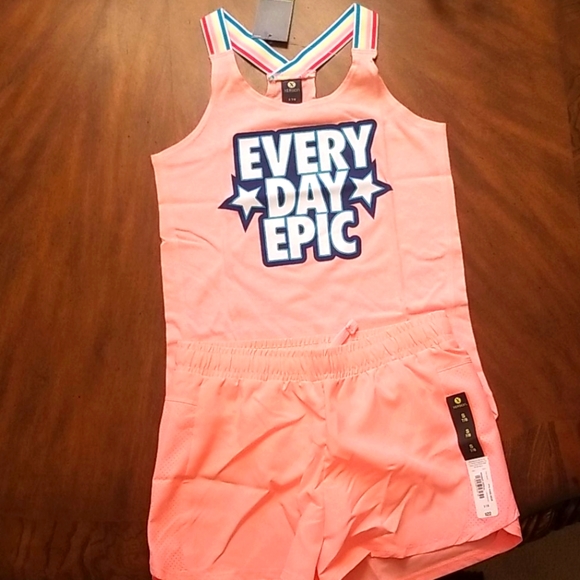 Lot of 5 Girl's Clothing, size 7/8 - Picture 3 of 10